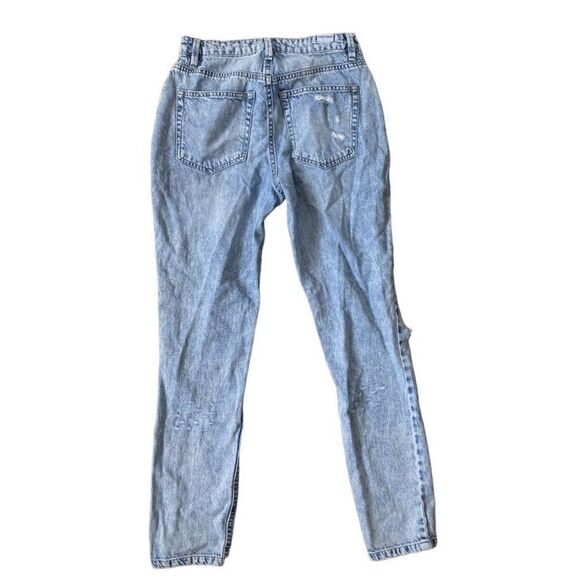 Almost Famous Distressed Ripped Denim Jeans SZ 0 - Picture 3 of 16